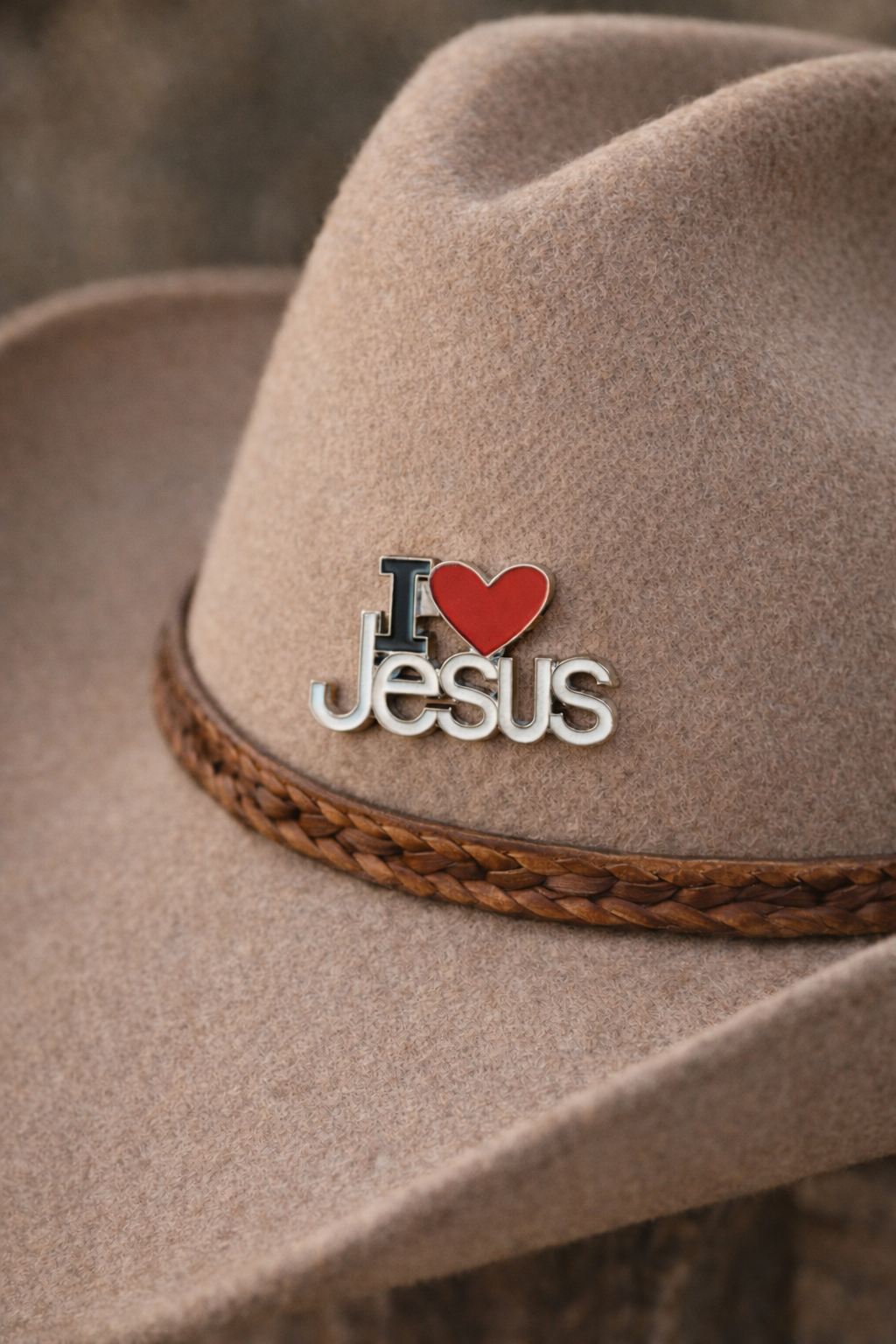 I ❤️ Jesus Enamel Pin